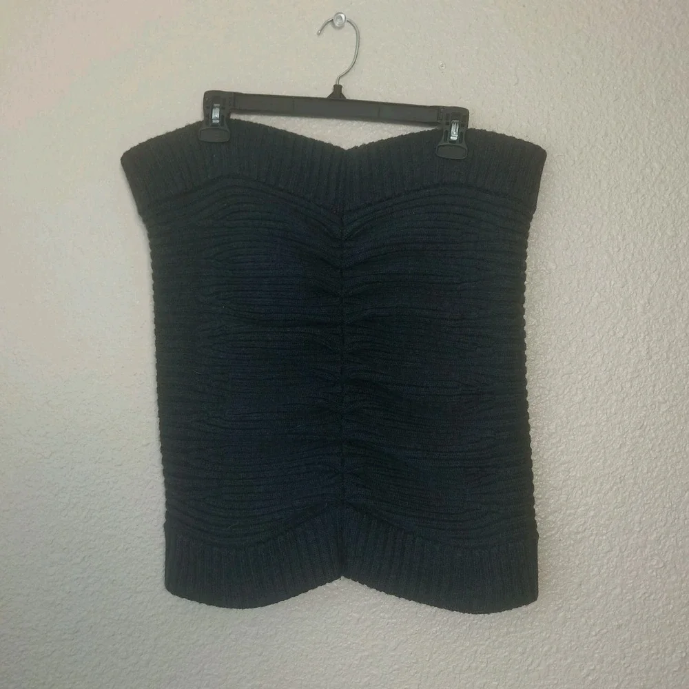 Lululemon women's scarf, one size, black merino wool‎ knitted snood neck warmer
